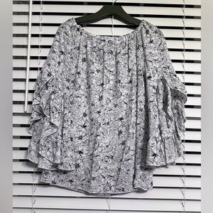 🛍️Fever Super Cute ruffle sleeve Top Size Small